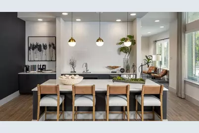 10881 Caladesi Avenue #AS2, Tampa, FL 33610 - Photo 5