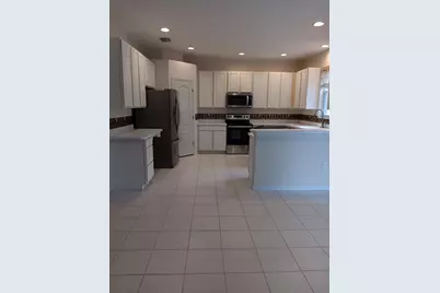 10415 Lucaya Drive, Tampa, FL 33647 - Photo 11