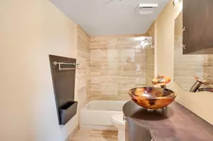 530 E Central Blvd, Orlando, FL 32801 - Photo 9