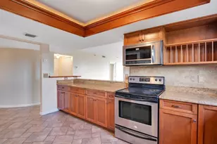 530 E Central Blvd, Orlando, FL 32801 - Photo 5