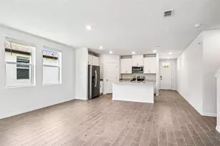 1740 Brekey Wy, Zephyrhills, FL 33541 - Photo 15