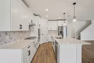 1763 Draughton Dr, Zephyrhills, FL 33541 - Photo 13