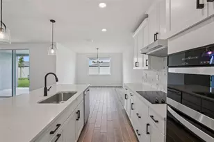 1763 Draughton Dr, Zephyrhills, FL 33541 - Photo 15