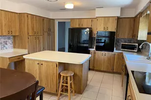 420 S Brockfield Dr, Sun City Center, FL 33573 - Photo 17