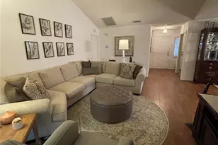 420 S Brockfield Dr, Sun City Center, FL 33573 - Photo 5