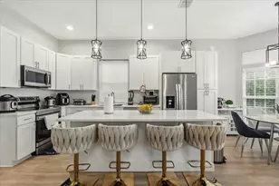 704 Honeysuckle Ave, Celebration, FL 34747 - Photo 13