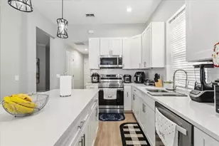 704 Honeysuckle Ave, Celebration, FL 34747 - Photo 15