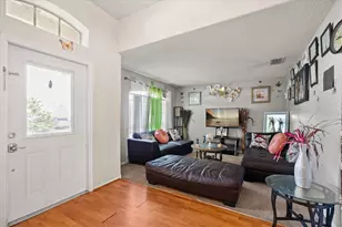 1321 Dunbarton Ct, Kissimmee, FL 34758 - Photo 9