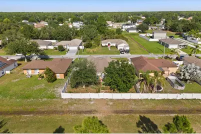 1321 Dunbarton Court, Kissimmee, FL 34758 - Photo 33