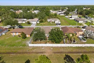 1321 Dunbarton Ct, Kissimmee, FL 34758 - Photo 33
