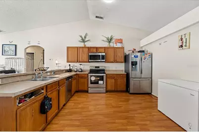 1321 Dunbarton Court, Kissimmee, FL 34758 - Photo 15