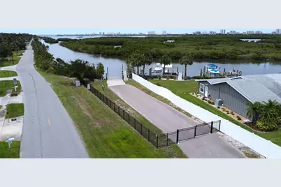 1111 Harbour Point Drive, Port Orange, FL 32127 - Photo 31