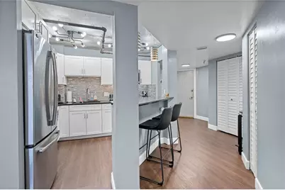 400 E Colonial Drive #207, Orlando, FL 32803 - Photo 9