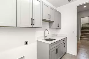 1262 Champions Dr, Daytona Beach, FL 32124 - Photo 9