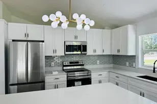 215 Hollowbrook Cir, Daytona Beach, FL 32114 - Photo 7