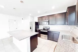 398 Citrus Isle Loop, Davenport, FL 33837 - Photo 5