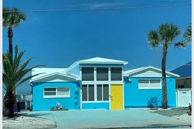 813 N Atlantic Avenue, New Smyrna Beach, FL 32169 - Photo 1