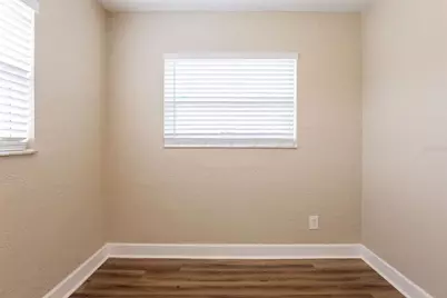 1020 58th Avenue N, Saint Petersburg, FL 33703 - Photo 15