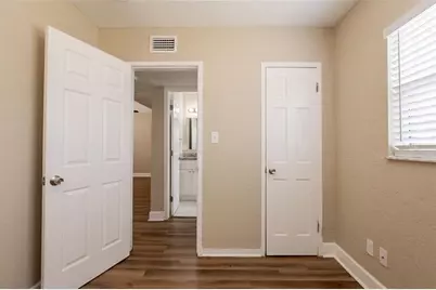 1020 58th Avenue N, Saint Petersburg, FL 33703 - Photo 17