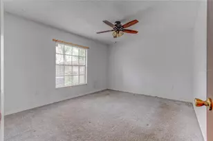 9948 Timber Oaks Ct, Orlando, FL 32817 - Photo 15