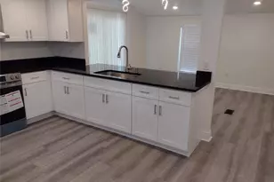 31700 Orange St, Sorrento, FL 32776 - Photo 9