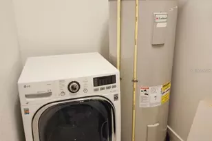 150 E Robinson St, Orlando, FL 32801 - Photo 11