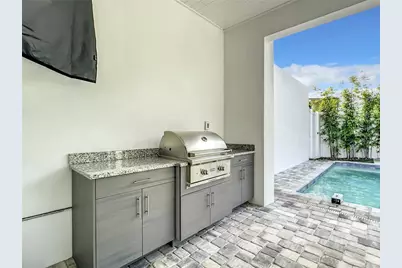 512 S Peninsula Avenue, New Smyrna Beach, FL 32169 - Photo 31