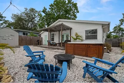 135 Florida Boulevard, Crystal Beach, FL 34681 - Photo 23