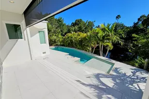 2408 Nassau St, Sarasota, FL 34231 - Photo 37