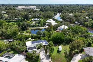 2408 Nassau St, Sarasota, FL 34231 - Photo 5