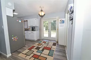 881 Cedar Cir, Tavares, FL 32778 - Photo 17