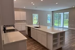 9825 N Angela Dr, Dunnellon, FL 34433 - Photo 5