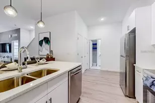 609 Trikomo Dr, Davenport, FL 33896 - Photo 9