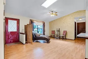 281 NE Greenbrier Ave, Port Saint Lucie, FL 34983 - Photo 3