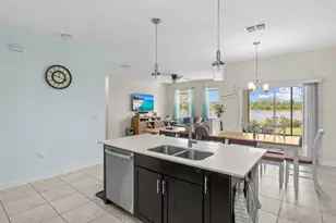 2105 Lakeside Ave, Davenport, FL 33837 - Photo 9