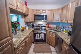 952 Courtyard Ln, Orlando, FL 32825 - Photo 9