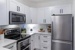 206 E South St, Orlando, FL 32801 - Photo 9