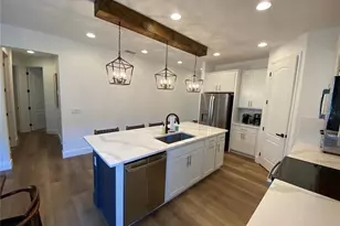 312 Irving Bend Dr, Groveland, FL 34736 - Photo 5