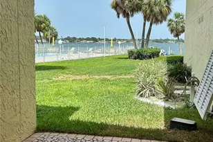 7310 Sunshine Skyway Ln S, Saint Petersburg, FL 33711 - Photo 5