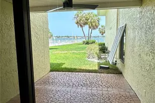 7310 Sunshine Skyway Ln S, Saint Petersburg, FL 33711 - Photo 23