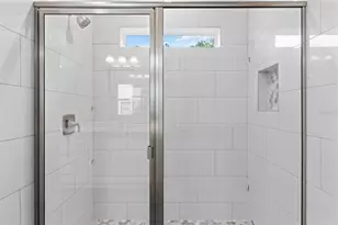 136 N James Pl, Groveland, FL 34736 - Photo 33