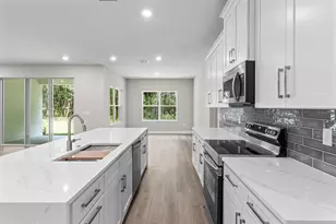 136 N James Pl, Groveland, FL 34736 - Photo 15