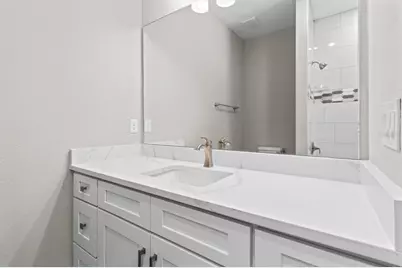 136 N James Place, Groveland, FL 34736 - Photo 7