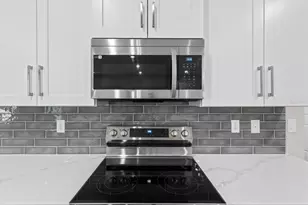 136 N James Pl, Groveland, FL 34736 - Photo 17