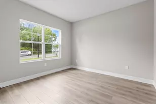 136 N James Pl, Groveland, FL 34736 - Photo 5