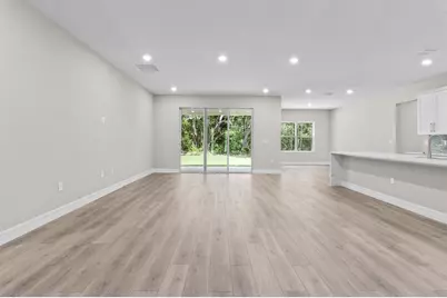 136 N James Place, Groveland, FL 34736 - Photo 9