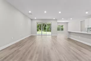 136 N James Pl, Groveland, FL 34736 - Photo 9