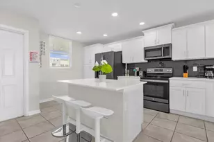 3180 Paradox Cir, Kissimmee, FL 34746 - Photo 9