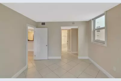 345 Ocean Drive #305, Miami Beach, FL 33139 - Photo 11