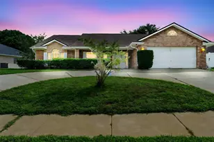 40 Hollow Pine Dr, Debary, FL 32713 - Photo 1